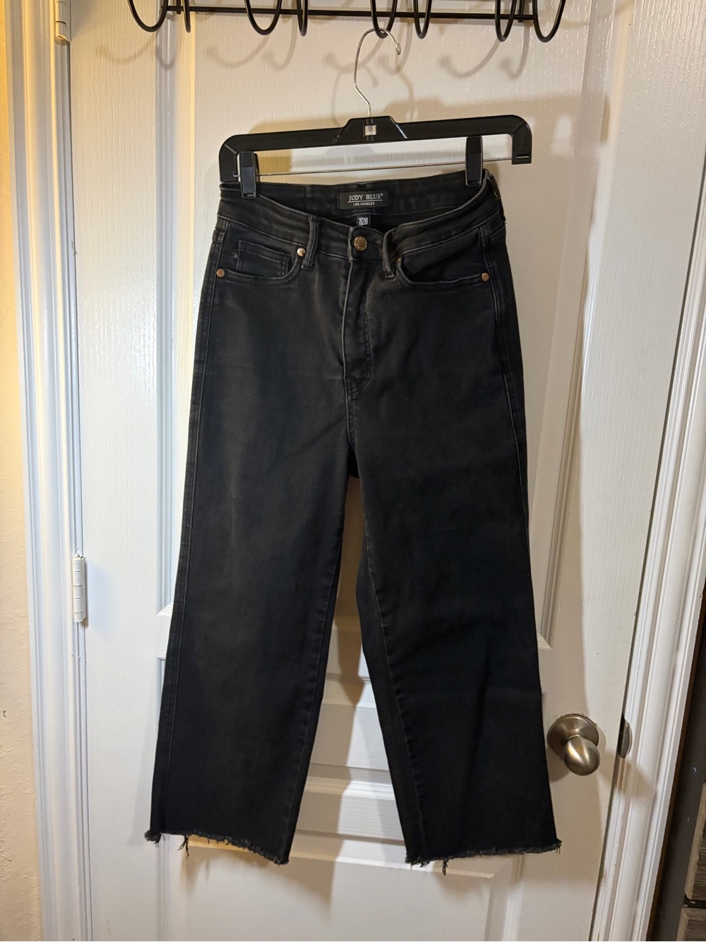 Judy Blue Black Cropped Wide-Leg Jeans
